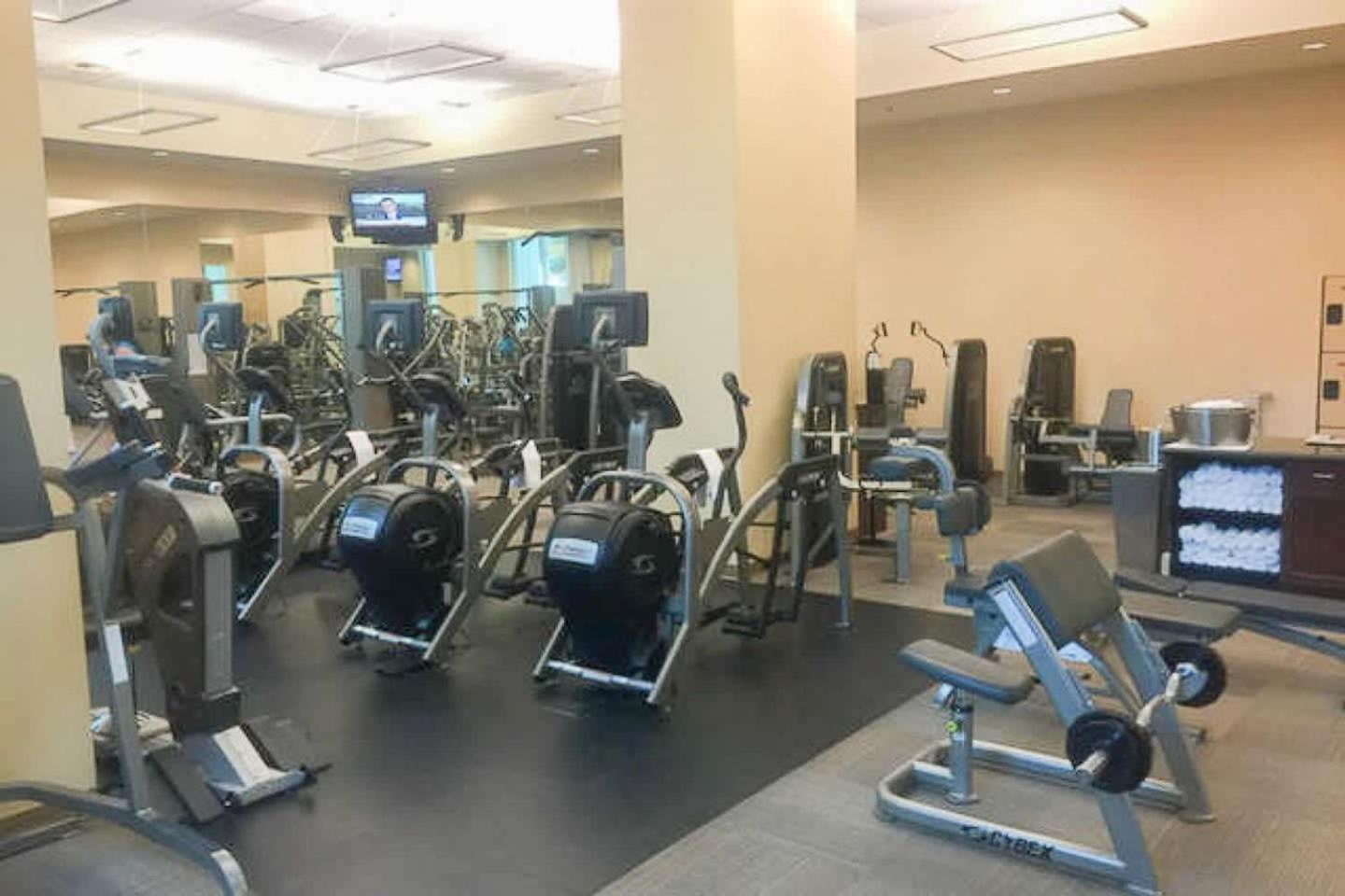 No Fee Strip View Balcony+ Free Valet+ Pool Las Vegas